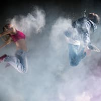 Ballerina durante una lezione di Danza Moderna